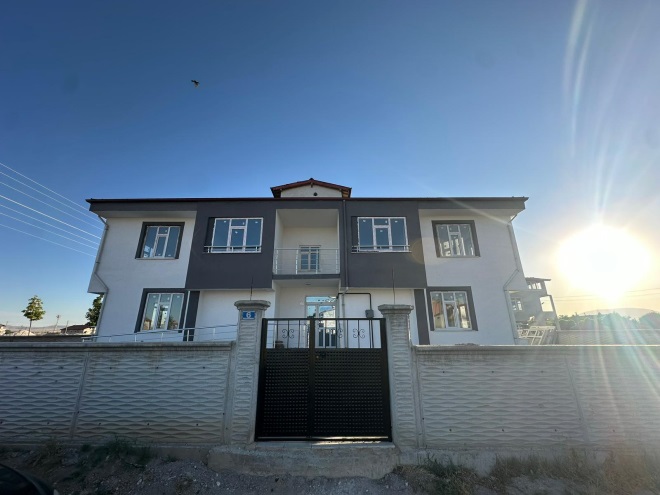 ELİF'DEN YENİ MERAM SANAYİ KARŞISI SATILIK 3+1 DAİRE