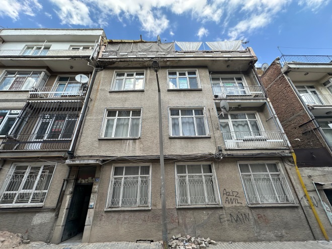 ELİF'DEN MUHACİR PAZARI 3+1 ARA KAT SATILIK DAİRE