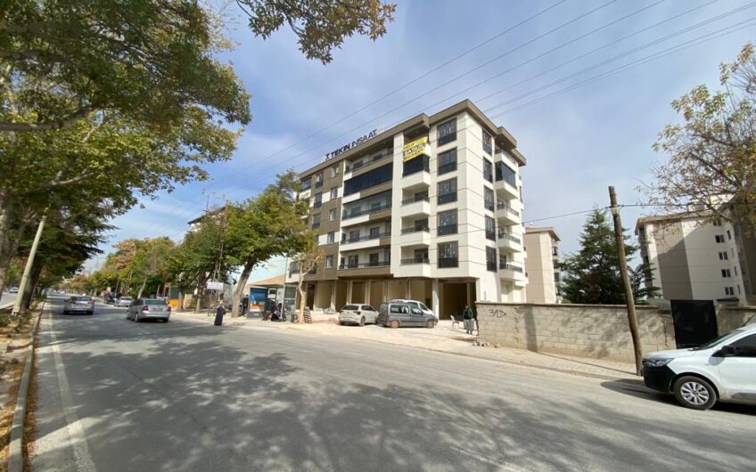 ELİF’DEN BÜYÜK KUMKÖPRÜ CADDESİ ÜZERİNDE SATILIK 3+1 DAİRE