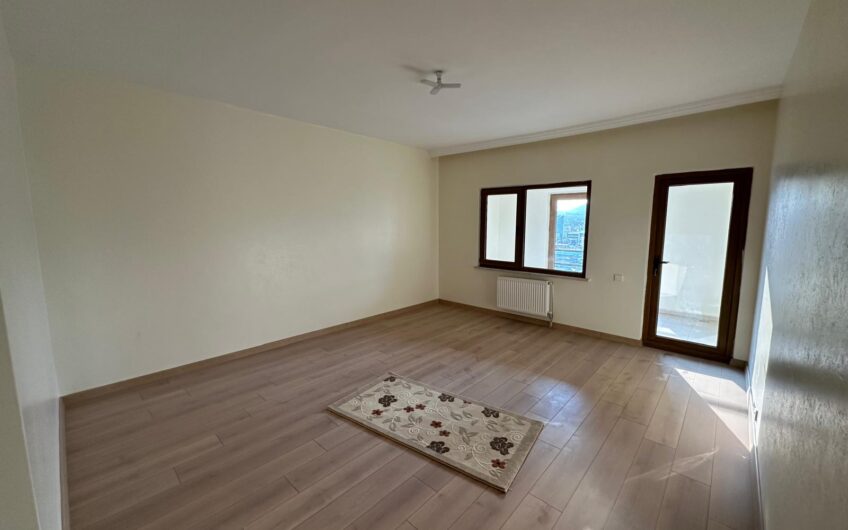 ELİF’DEN YONCA PARK SİTELERİNDE 6+1 SATILIK TERASLI DUBLEX DAİRE