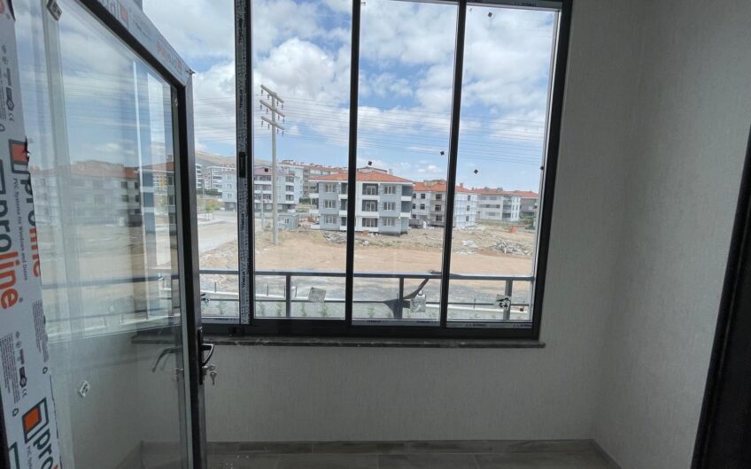 ELİF’DEN AHMET YESEVİ CADDESİ 3+1 ARAKAT DAİRE