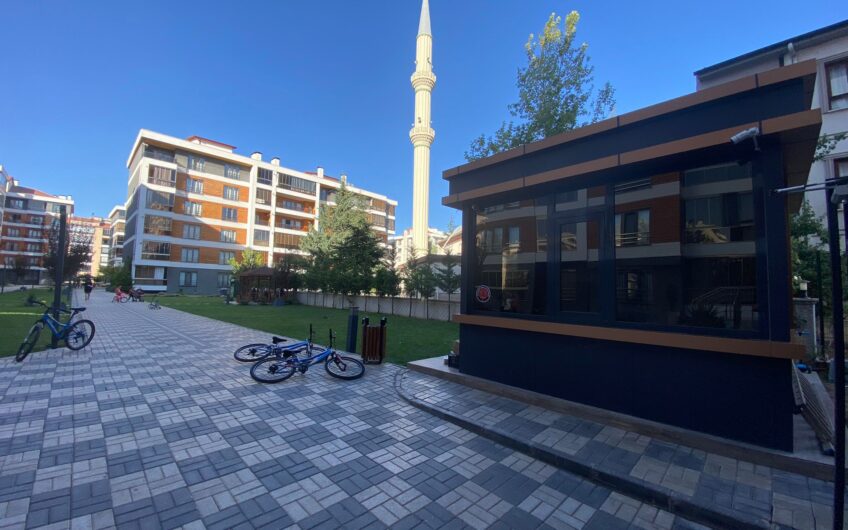 ELİF’DEN KARATAY’IN GÖZDESİ ORWELD SİTESİNDE SATILIK DAİRE